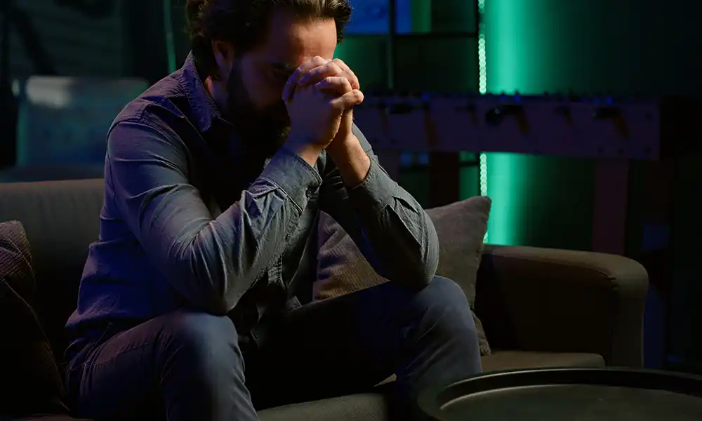 علاج إدمان الآيس