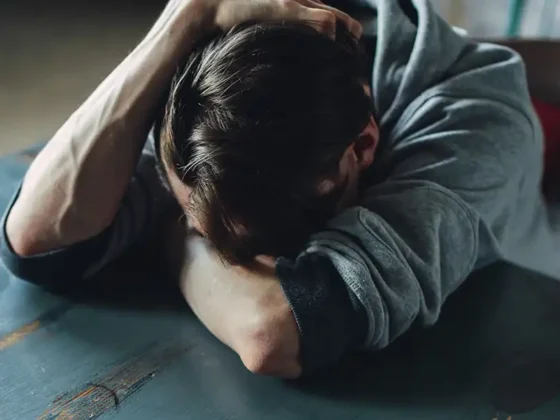 هل علاج الإدمان صعب