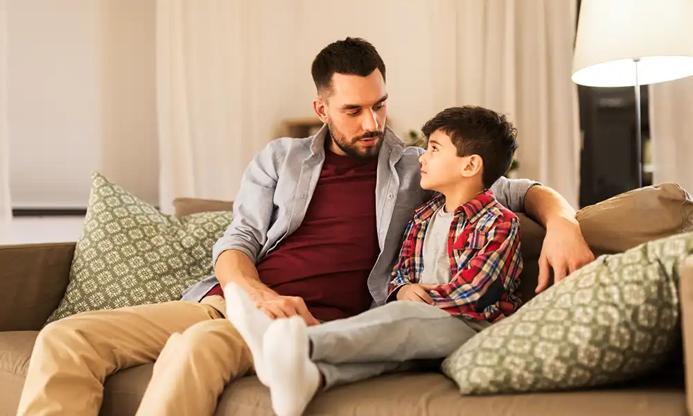 كيف تتحدث مع طفلك عن المخدرات